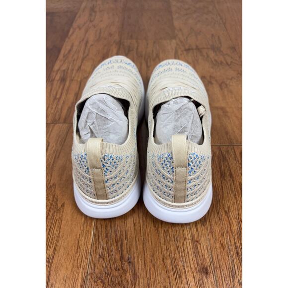 B62 APL Techloom Wave Sneakers Womens 8 Blue White Athletic Chic Sporty Comfort - Picture 5 of 8